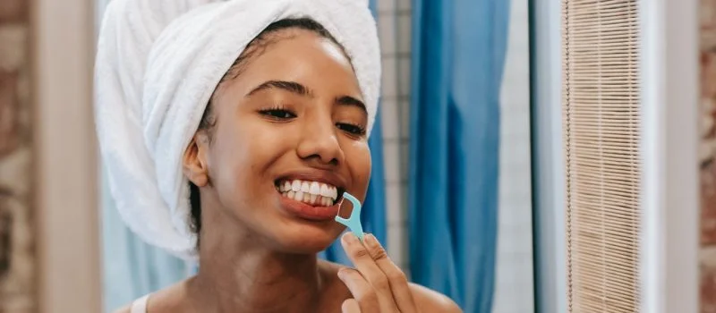 5 Benefits Of Flossing Your Teeth