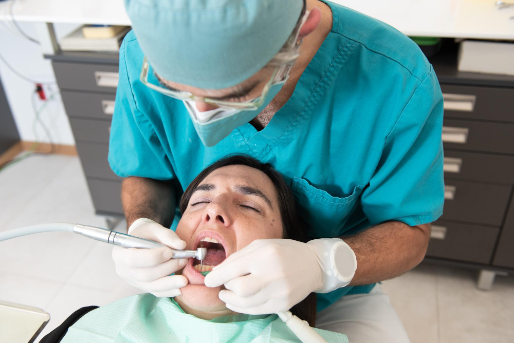 How to Handle a Dental Emergency in Toronto