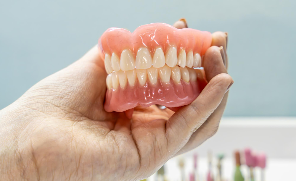 What to Expect When Getting Dentures for the First Time